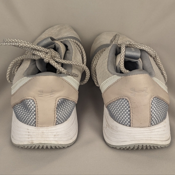 Under Armour size 8.5 ladies tennis shoes tan gray - Picture 9 of 9